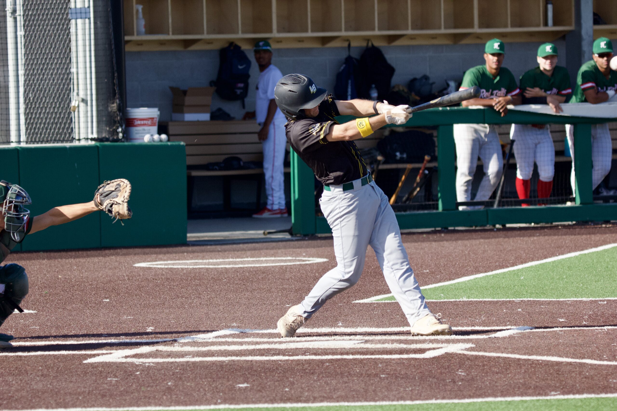 Legends Sweep in Wild Opening Day Doubleheader