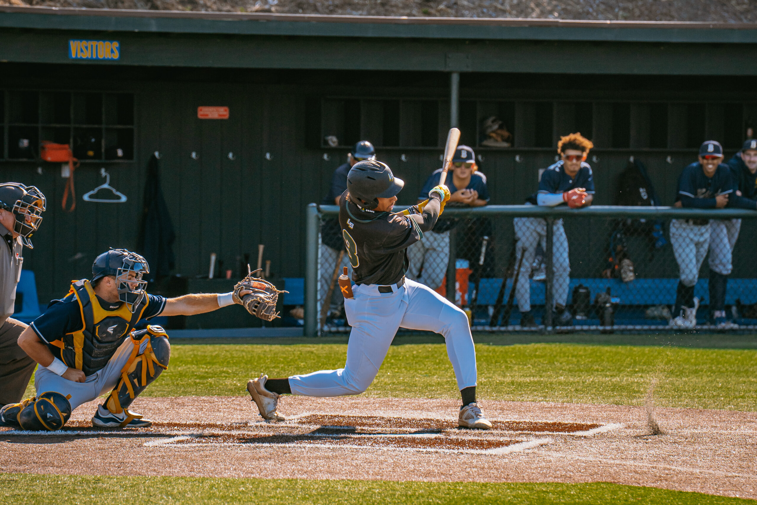 Legends Sweep Seagulls, Set up Crucial Weekend